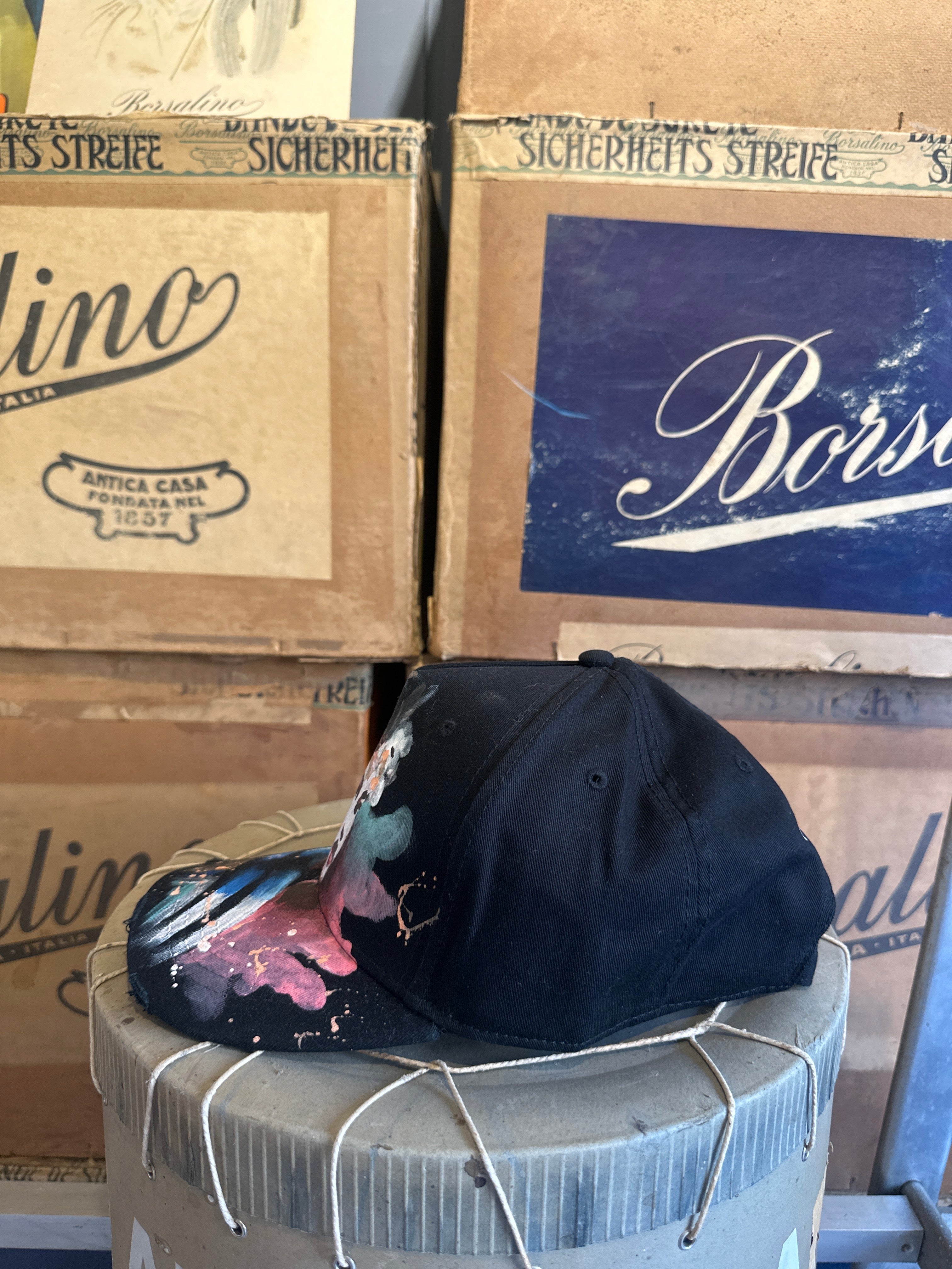 Cappellino disegnato a mano - Geisha
